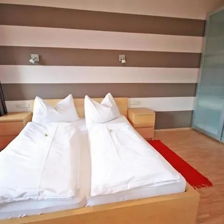 13 By Alpenidyll דירה